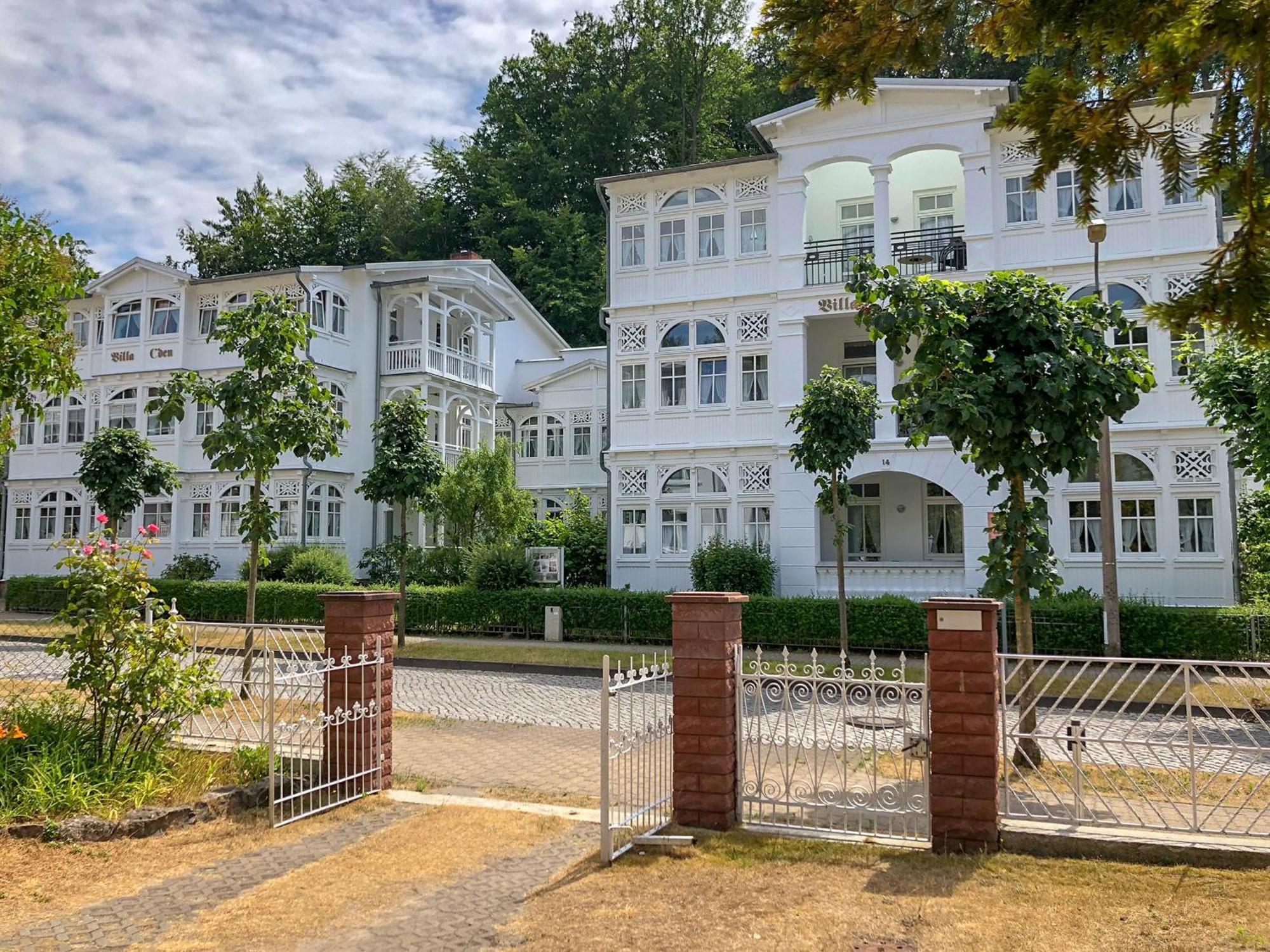 3 Eden Mit Strandkorb Binz